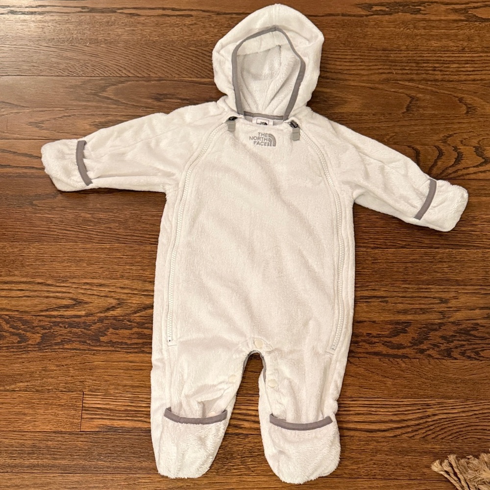 North Face Infant fleece onesie size 3-6 month